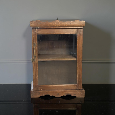 Hangkast antiek finish uniek