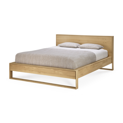 Ethnicraft bed Nordic II Oak 180x200 cm
