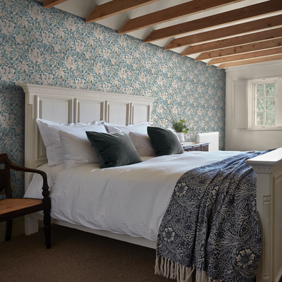 Behang William Morris at Home Honeysuckle