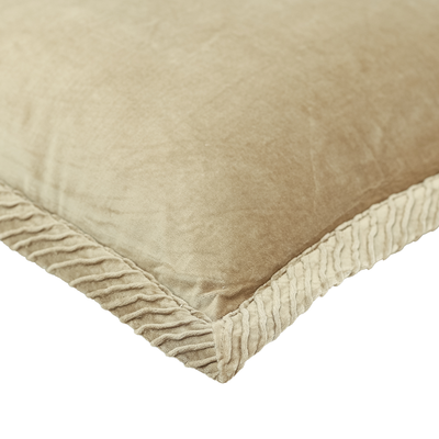 Sierkussen Tucked border