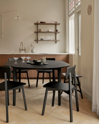 Ethnicraft - Tafel bok rond - uitschuifbaar - eiken/zwart eiken