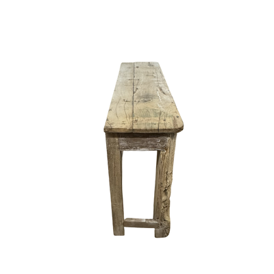 Wandtafel met mooie snijwerk naturel