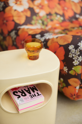 HKliving sidetable Space
