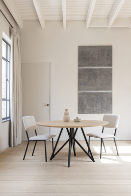 Studio HENK tafel Butterfly Rond Tripod - zwart frame, zwarte beits
