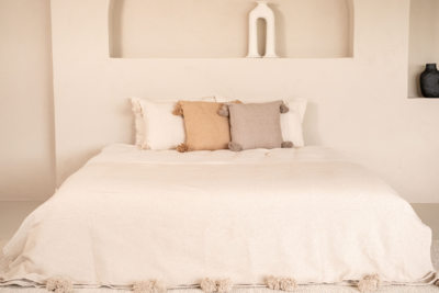 MÔMÉ plaid Pom Pom creme
