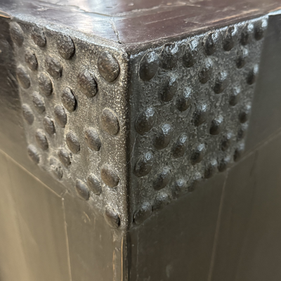 Dressoir zwart 4 deur noppen beslag