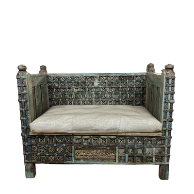 Bank gekleurd met matras uniek